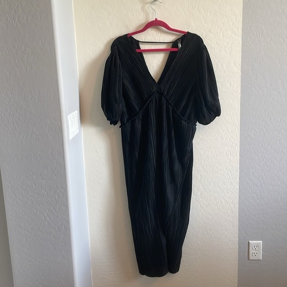 Anthropologie V-Neck Pleated Midi Dress- LG - Picture 4 of 7